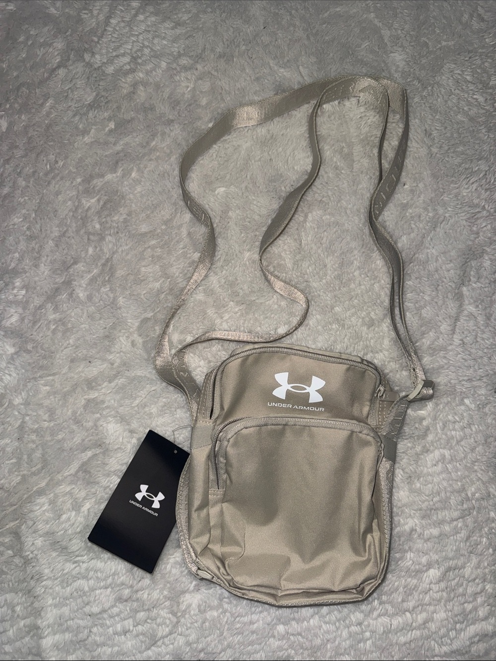 Under Armour Men's Beige/Tan Crossbody Belt Bag